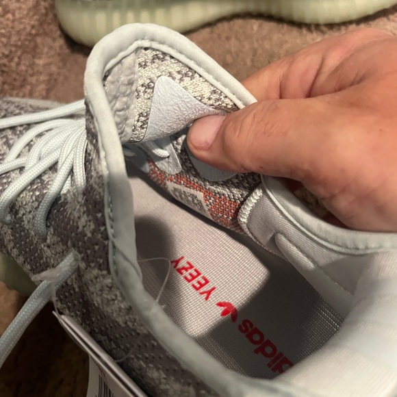 New Yeezy Boosts 360 V2s size 9. These were my wifeโs and she never wore them. - Picture 10 of 10